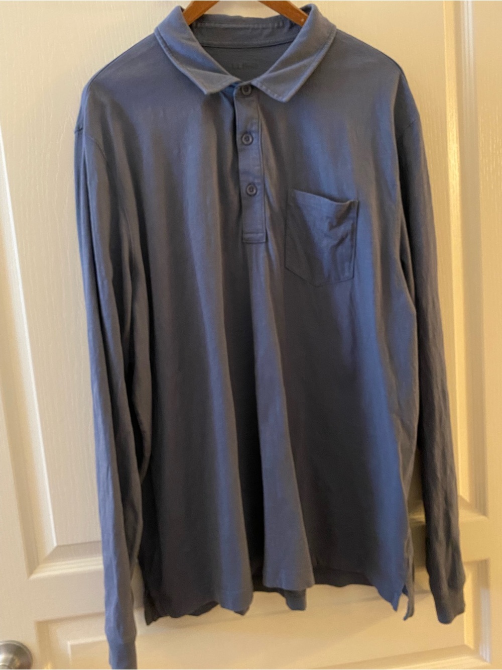 L.L. Bean Men’s 100% Cotton Slightly Fitted Collared Long Sleeve in Blue - XL